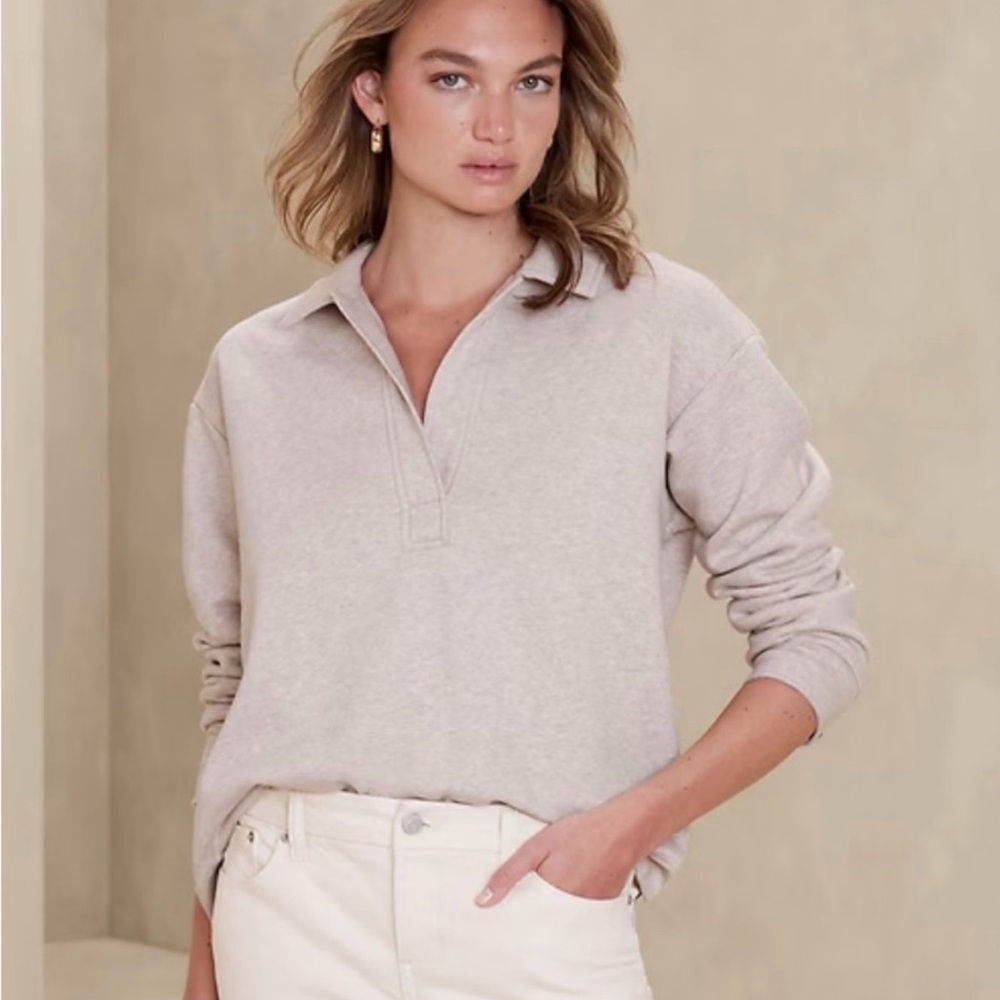 Banana Republic Cream Collared Sweatshirt size S